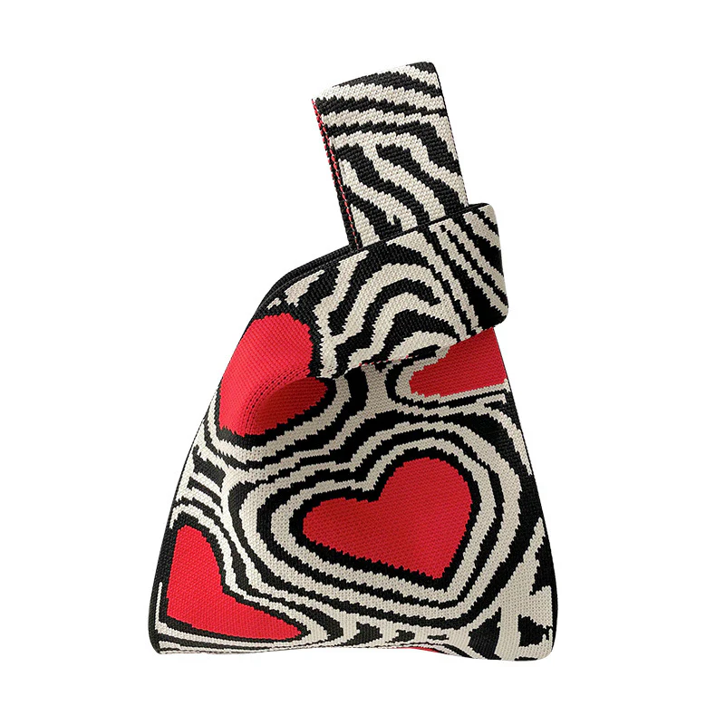 Knitted contrast heart shoulder handbag - Image 6