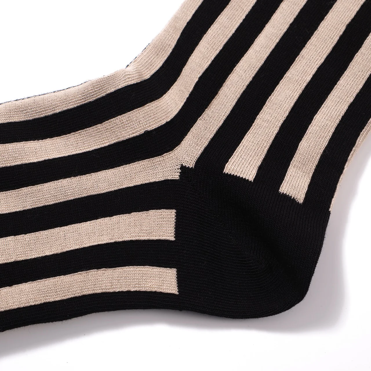 Striped Socks Mid-Calf Vertical Stripes Contrast Color Cotton Socks - Image 7