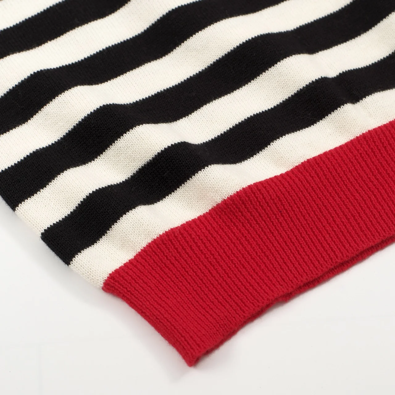 Women's Retro Striped Knit Sweater with Red Heart – Black & White - Image 7
