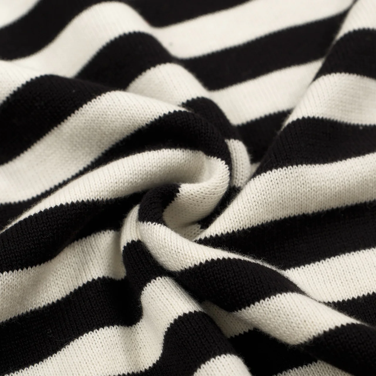 Women's Retro Striped Knit Sweater with Red Heart – Black & White - Image 8